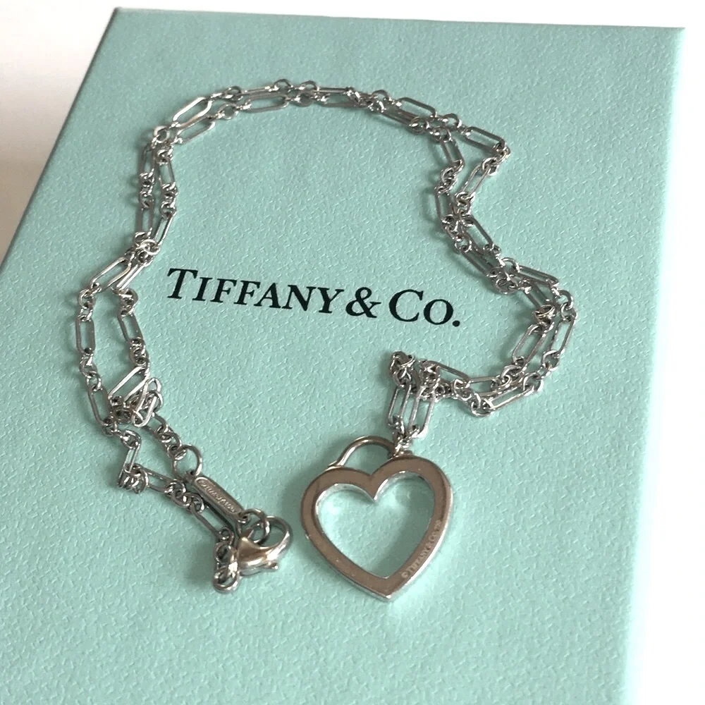 Solid 18K White Gold Tiffany & Co Authentic Sentimental Heart Necklace (not 14K)